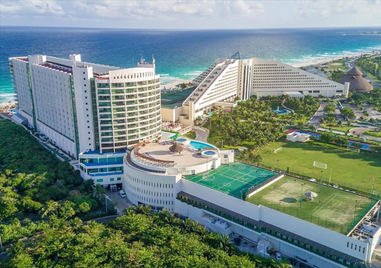 Lugar Seadust Cancun Family Resort