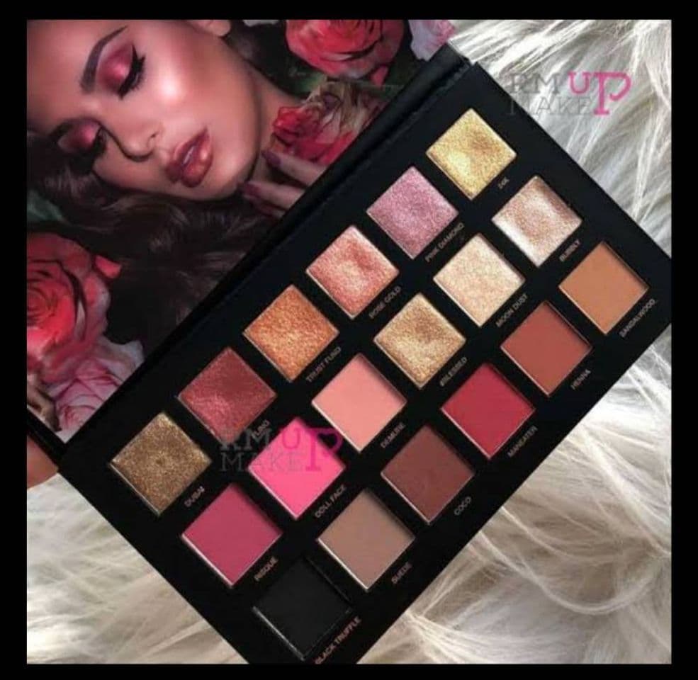 Moda Palheta Rose gold da huda beauty 