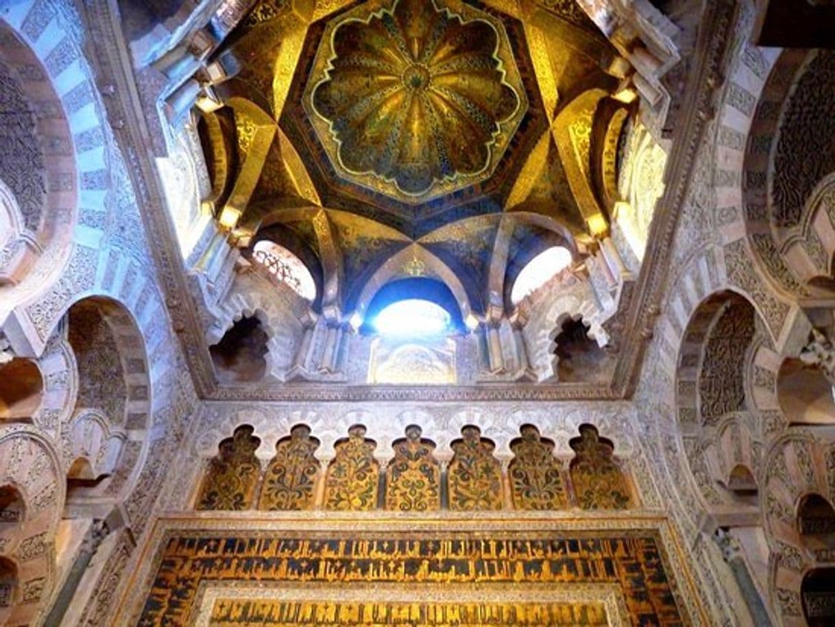 Lugar Mezquita-Catedral de Córdoba