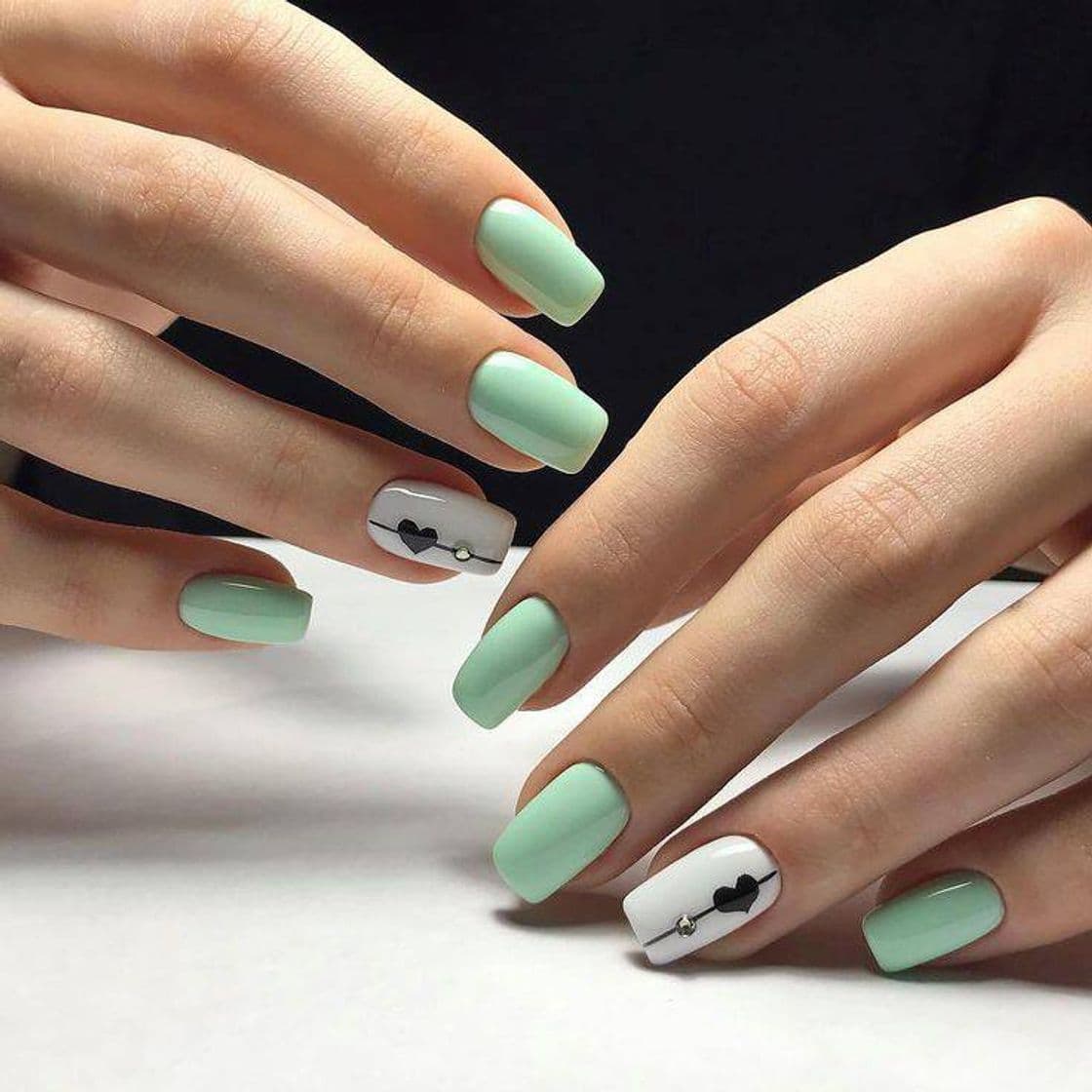 Fashion Ideias de unhas.