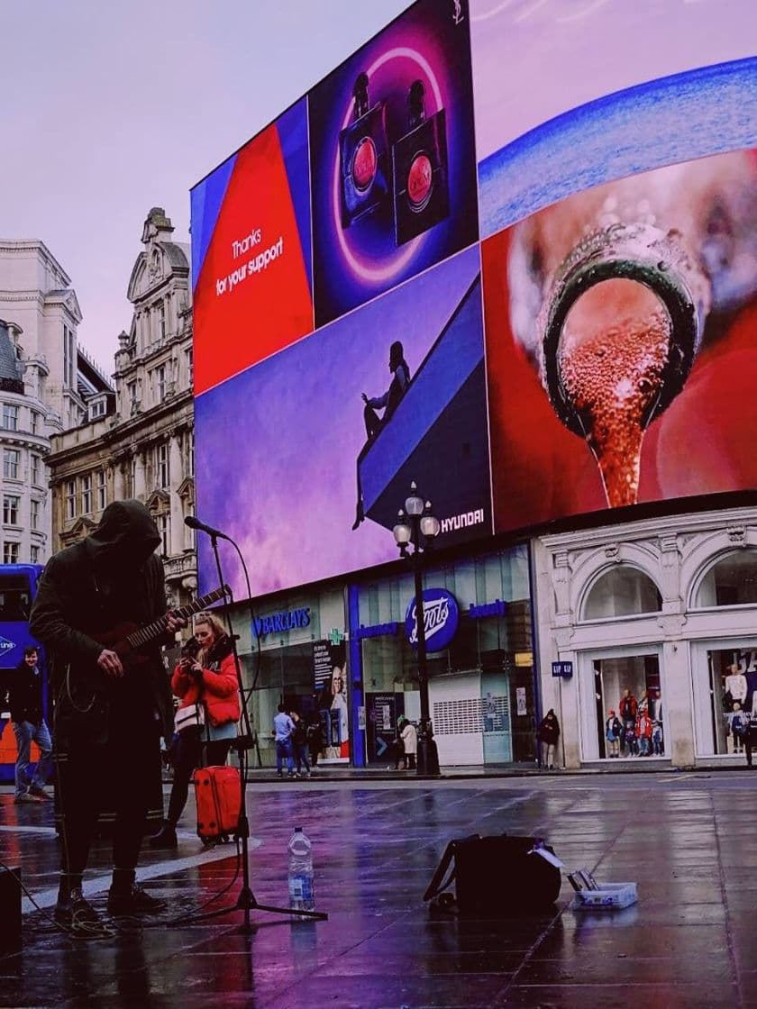 Lugar Piccadilly Circus