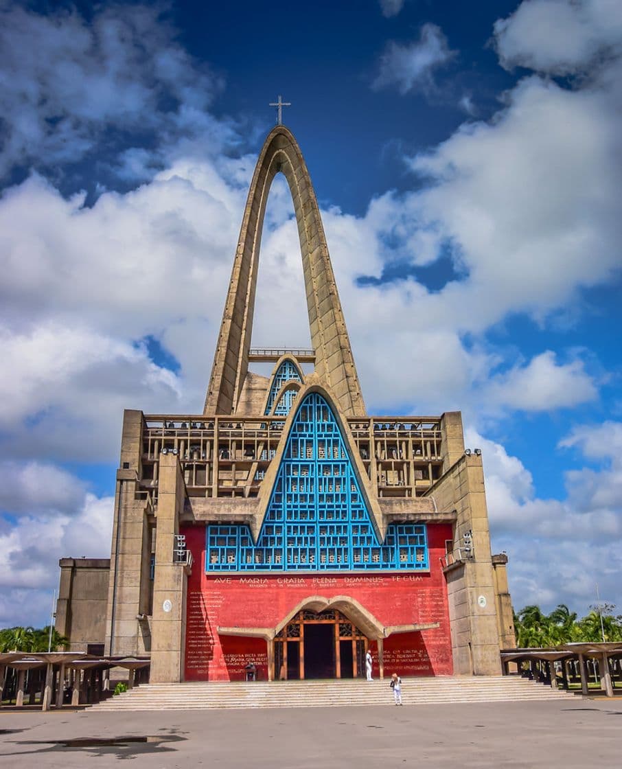 Place Basílica De Nuestra Señora de La Altagracia