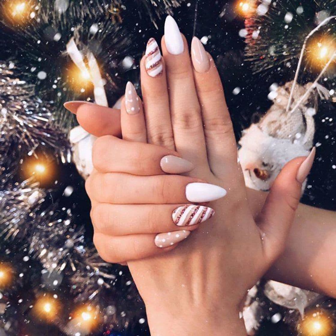 Moda Christmas Nails