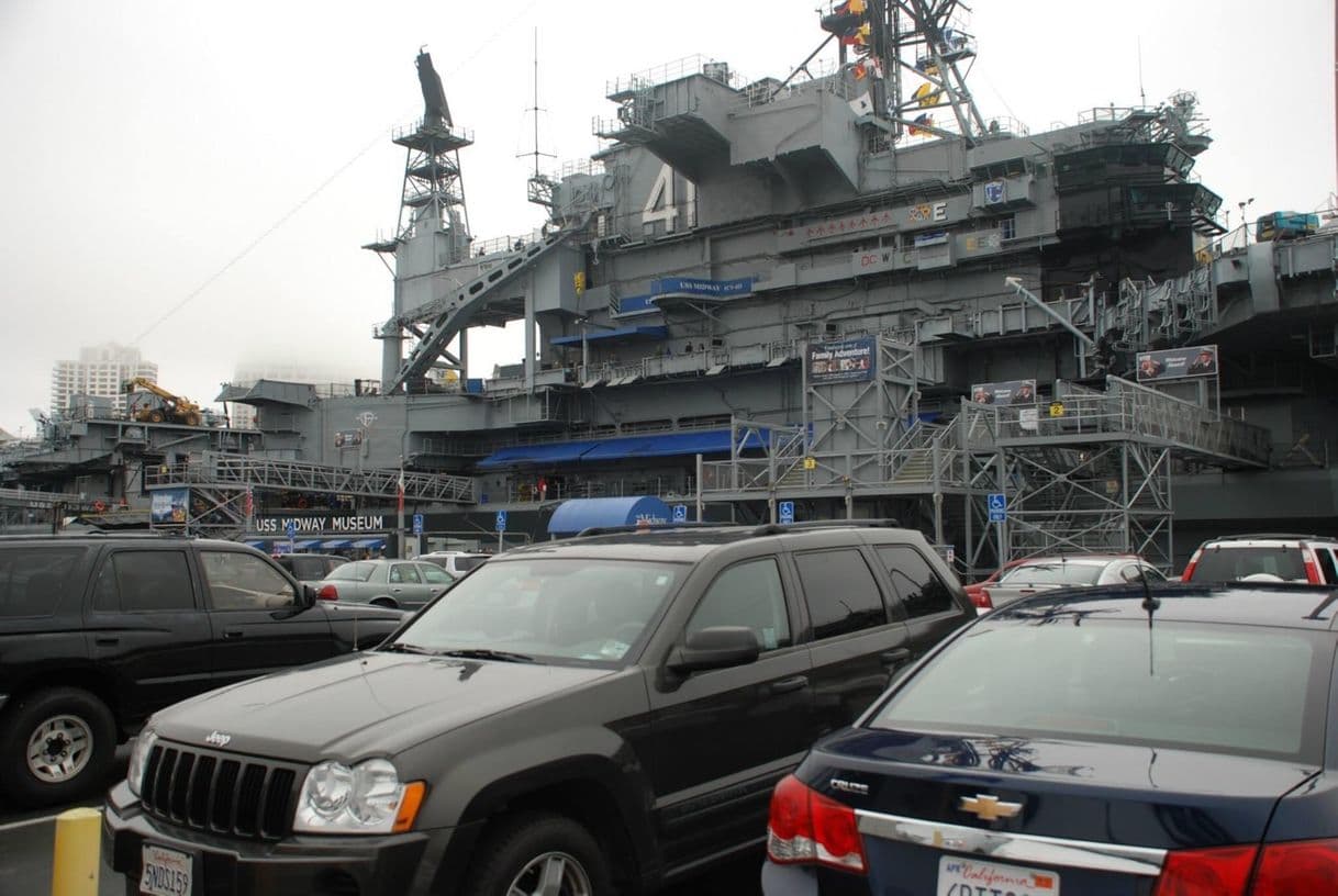 Place USS Midway Museum