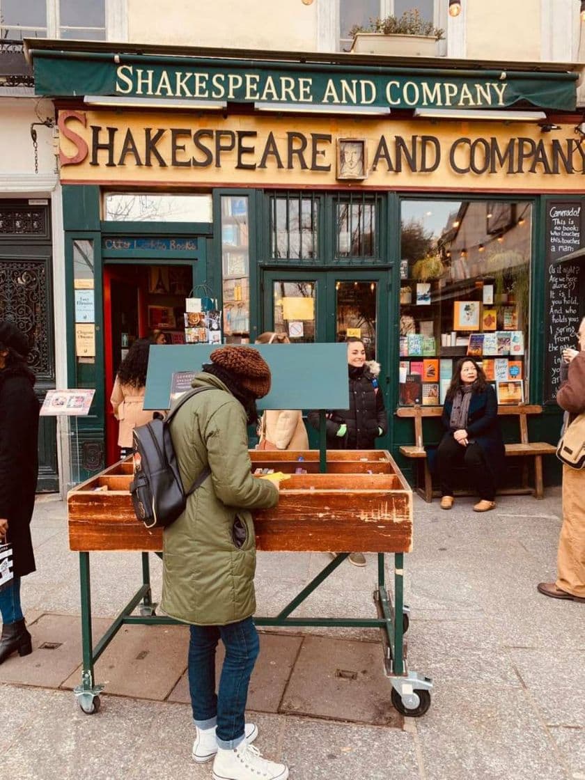 Fashion Shakespeare & Company