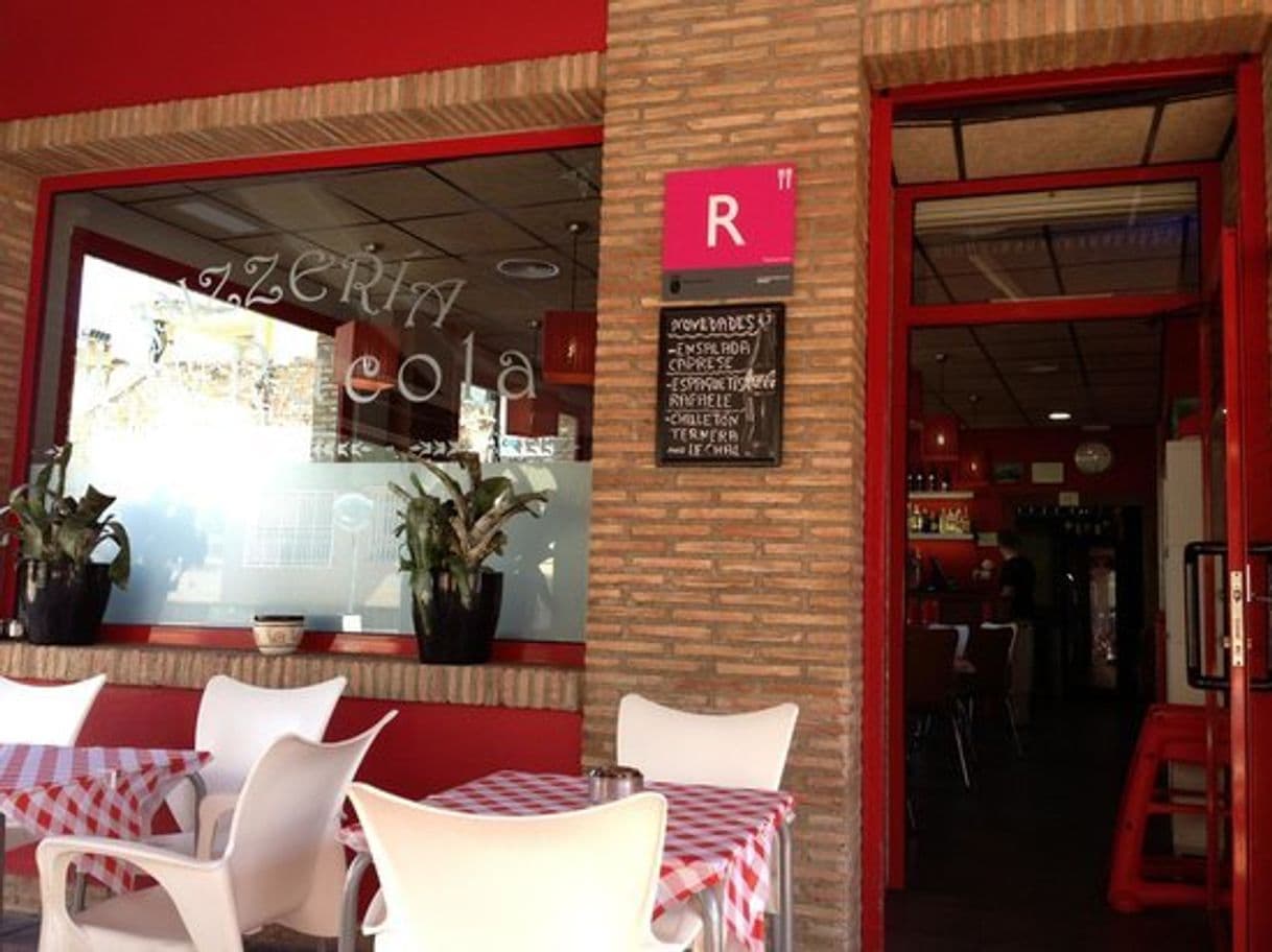 Restaurantes Pizzeria la Rucola