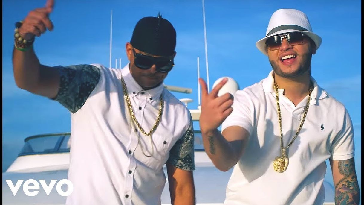 Moda Farruko - Passion Whine ft. Sean Paul (Official Video) - YouTube