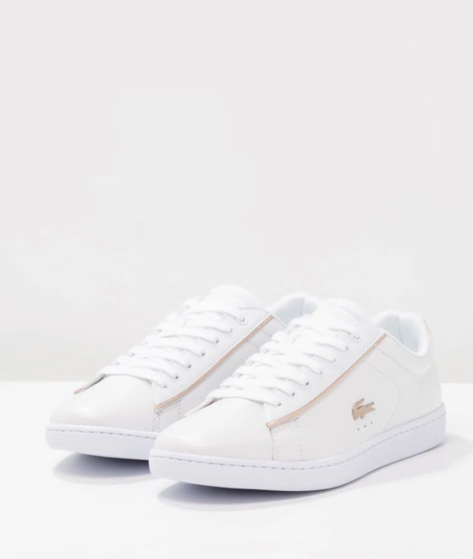 Moda Lacoste CARNABY EVO 118 6 SPW - Zapatillas - white/gold - Zalando