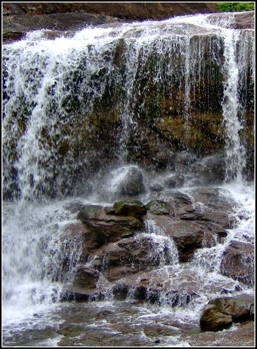 Place Cataratas de Hueque, Parque Nacional Juan Crisostomo Falcon