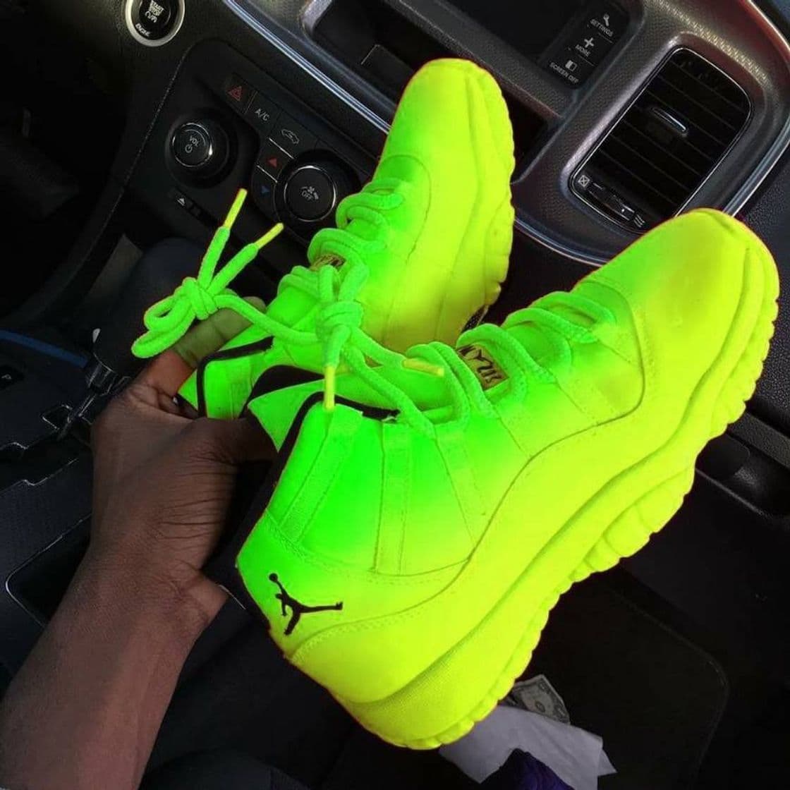 Moda TENIS NEON💚