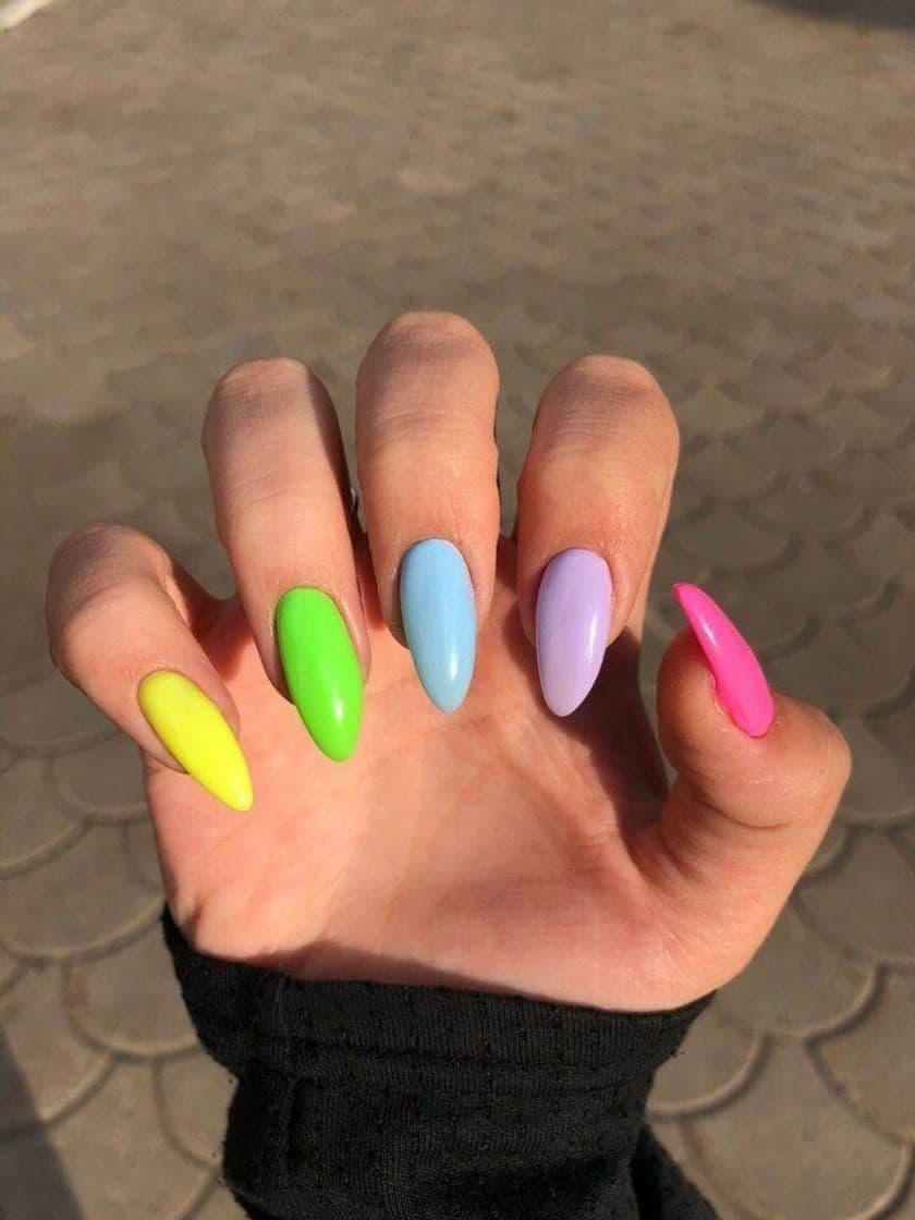 Moda Unhas coloridas