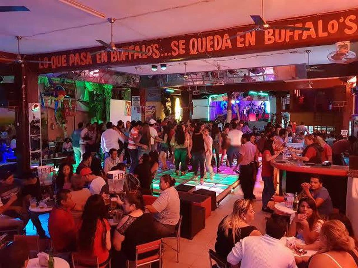 Restaurants Bufalos Wings & Beer