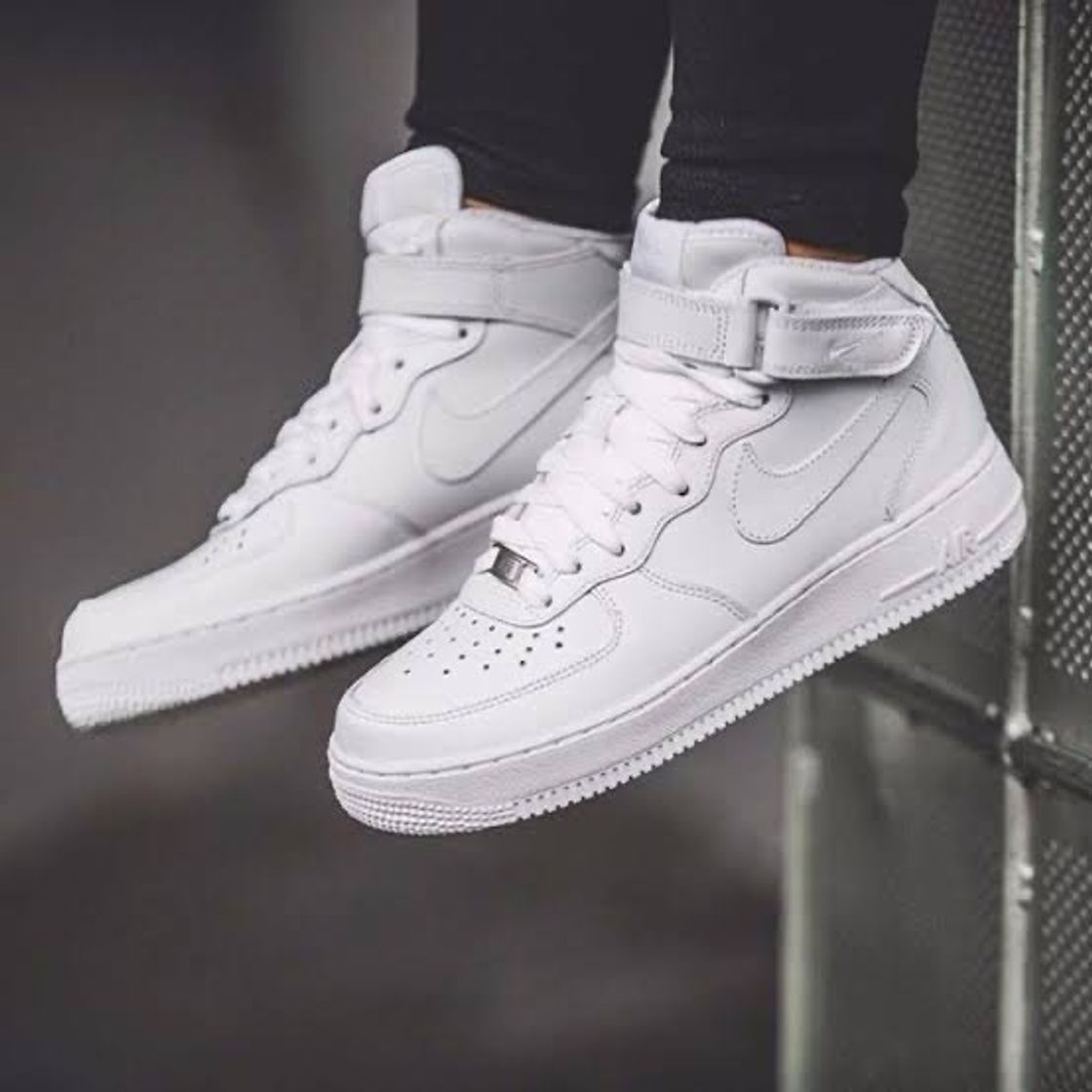 Moda Nike - Zapatillas de baloncesto AIR FORCE 1 MID