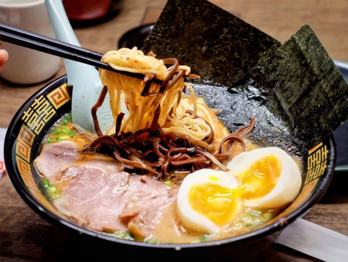 Restaurantes Naniwa Noodles & Soups