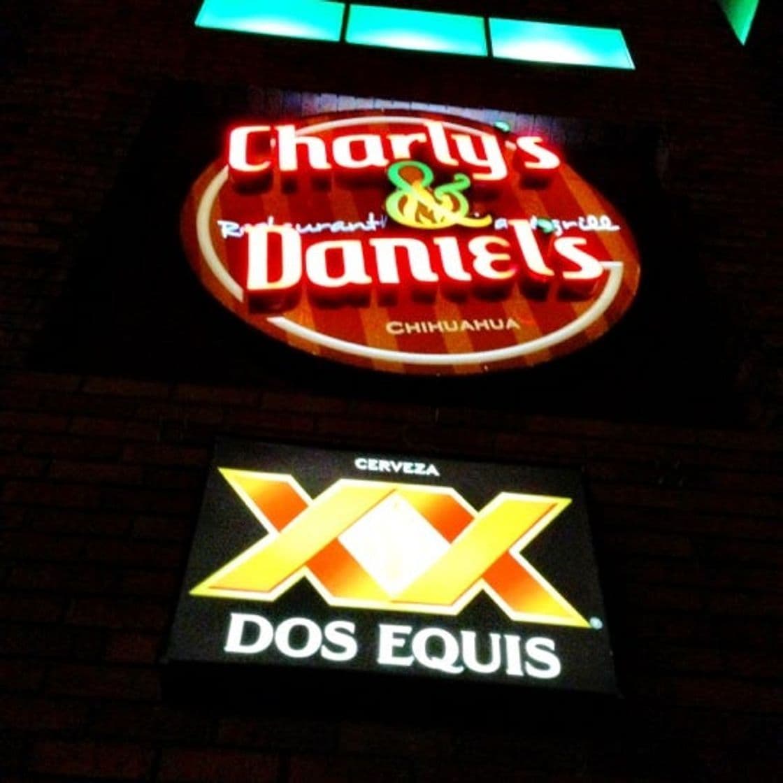 Restaurants Charly's & Daniels's