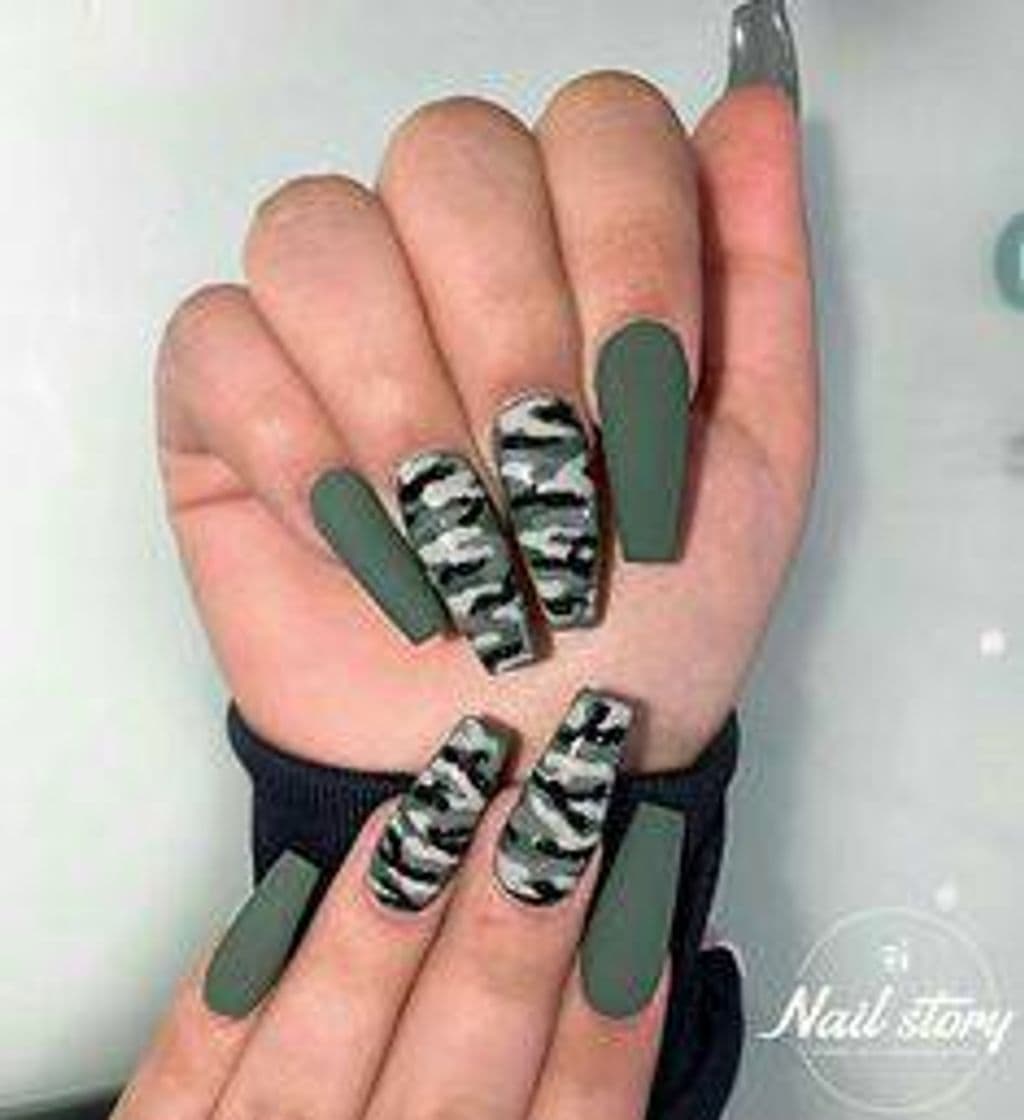 Fashion Unhas verde militar 