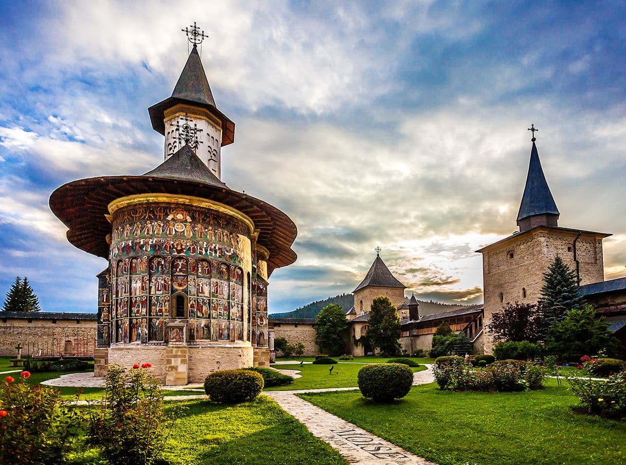 Lugar Sucevita Monastery