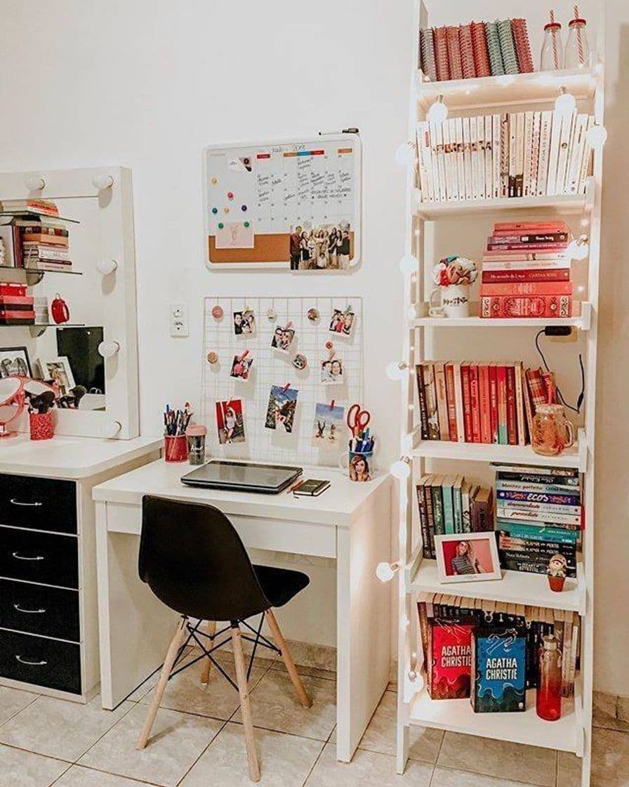 Moda Aesthetic Desk