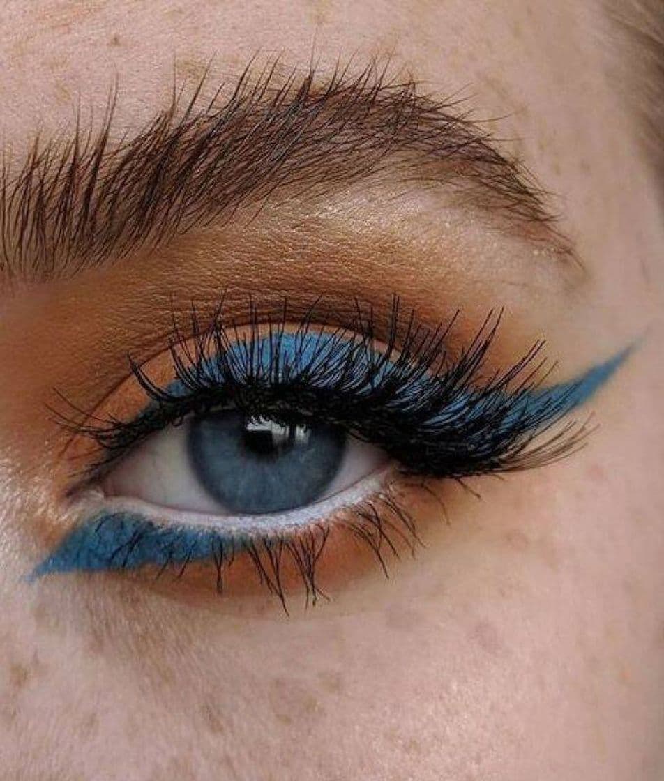 Moda olhos azuis 💙