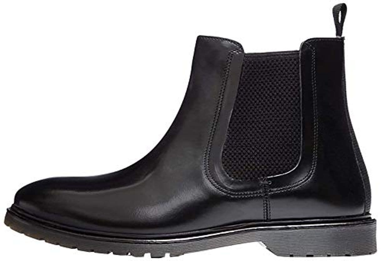 Moda find. Leather Cleated Botas Chelsea