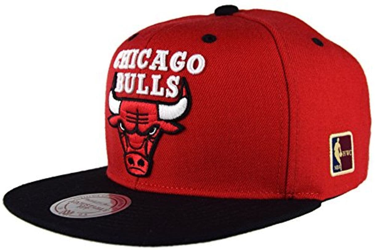 Place Mitchell & Ness Bulls - Gorra