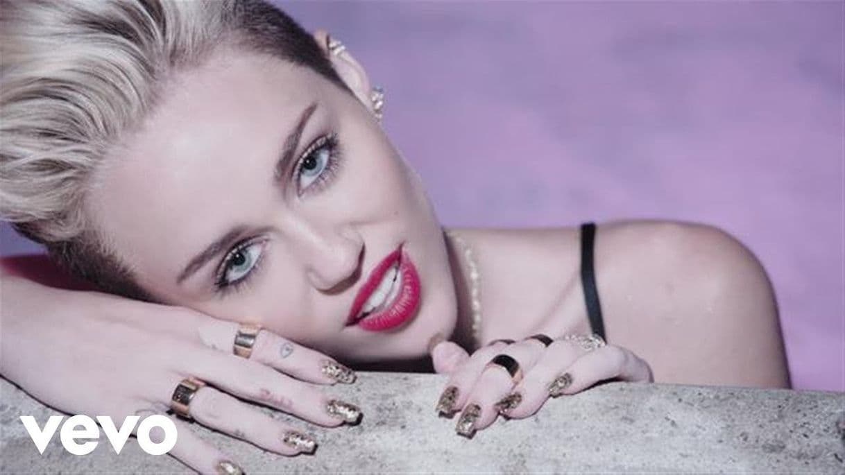 Moda Miley Cyrus - We Can’t Stop 