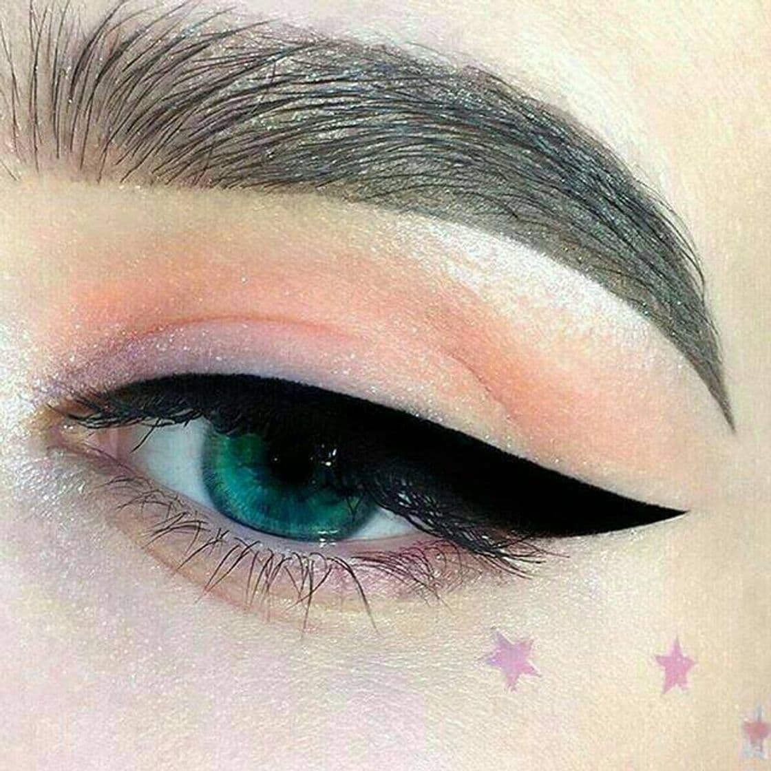 Moda cute pinky makeup 🍑