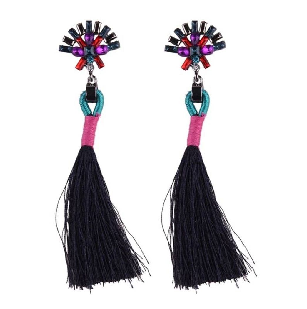 Moda Pendientes negros de flecos. 