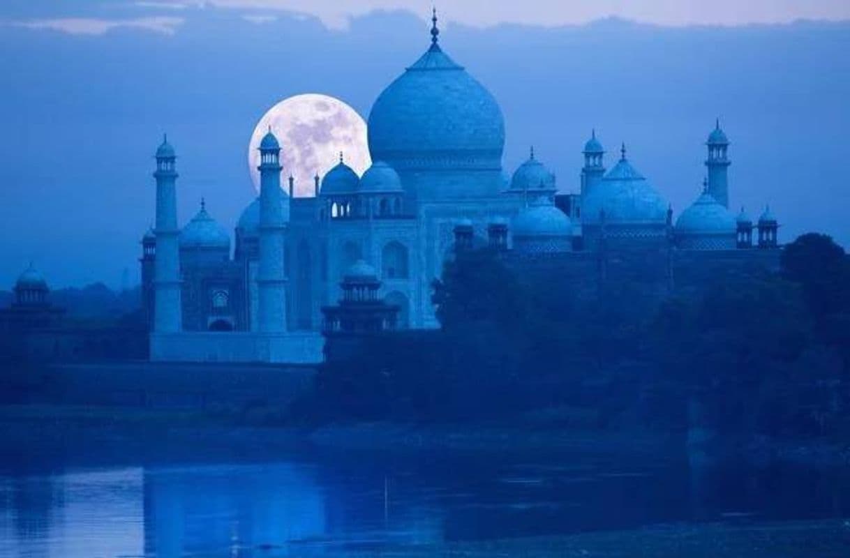 Place Taj Mahal