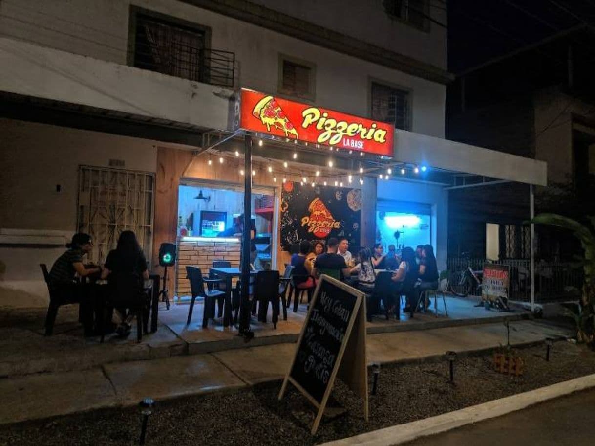 Restaurantes Pizzería La Base