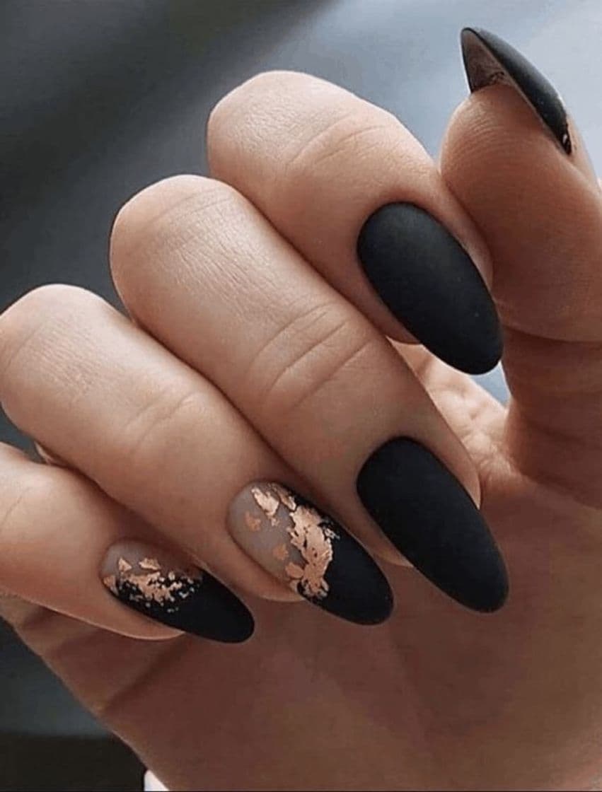 Fashion black nails