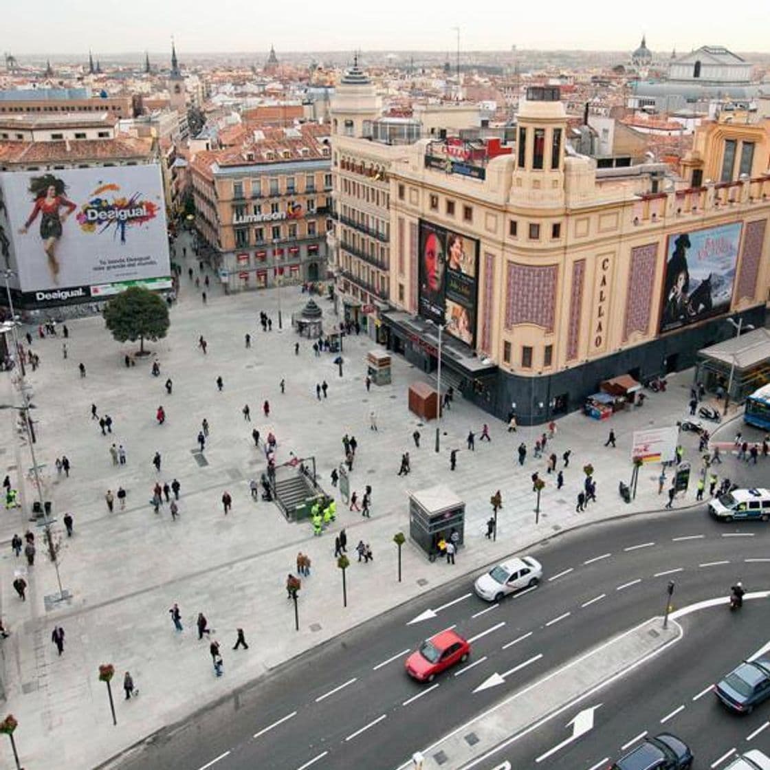 Place Plaza del Callao