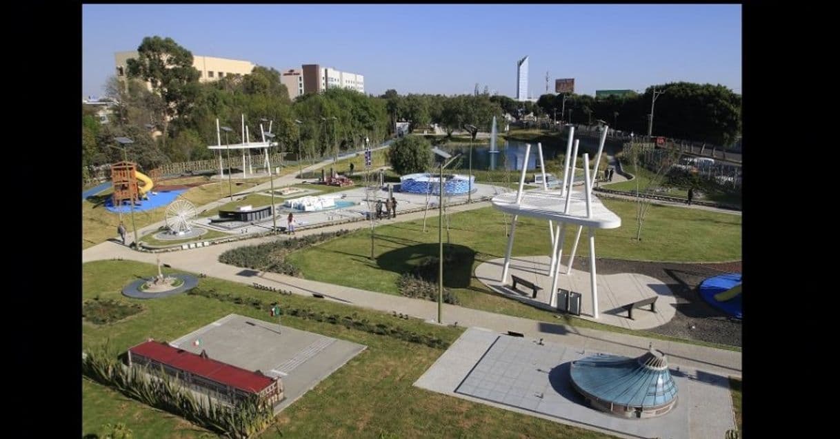 Place Parque del Paseo De Los Gigantes