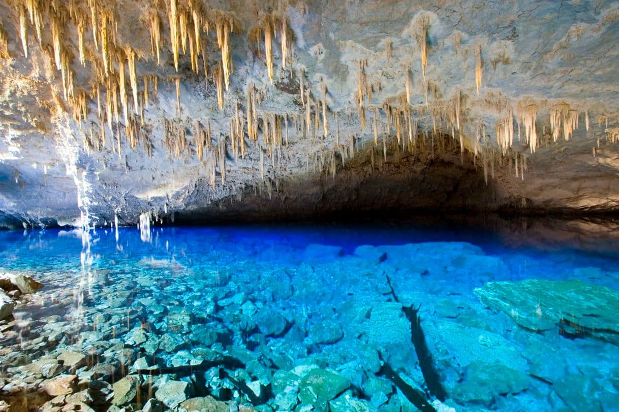 Place Gruta do Lago Azul