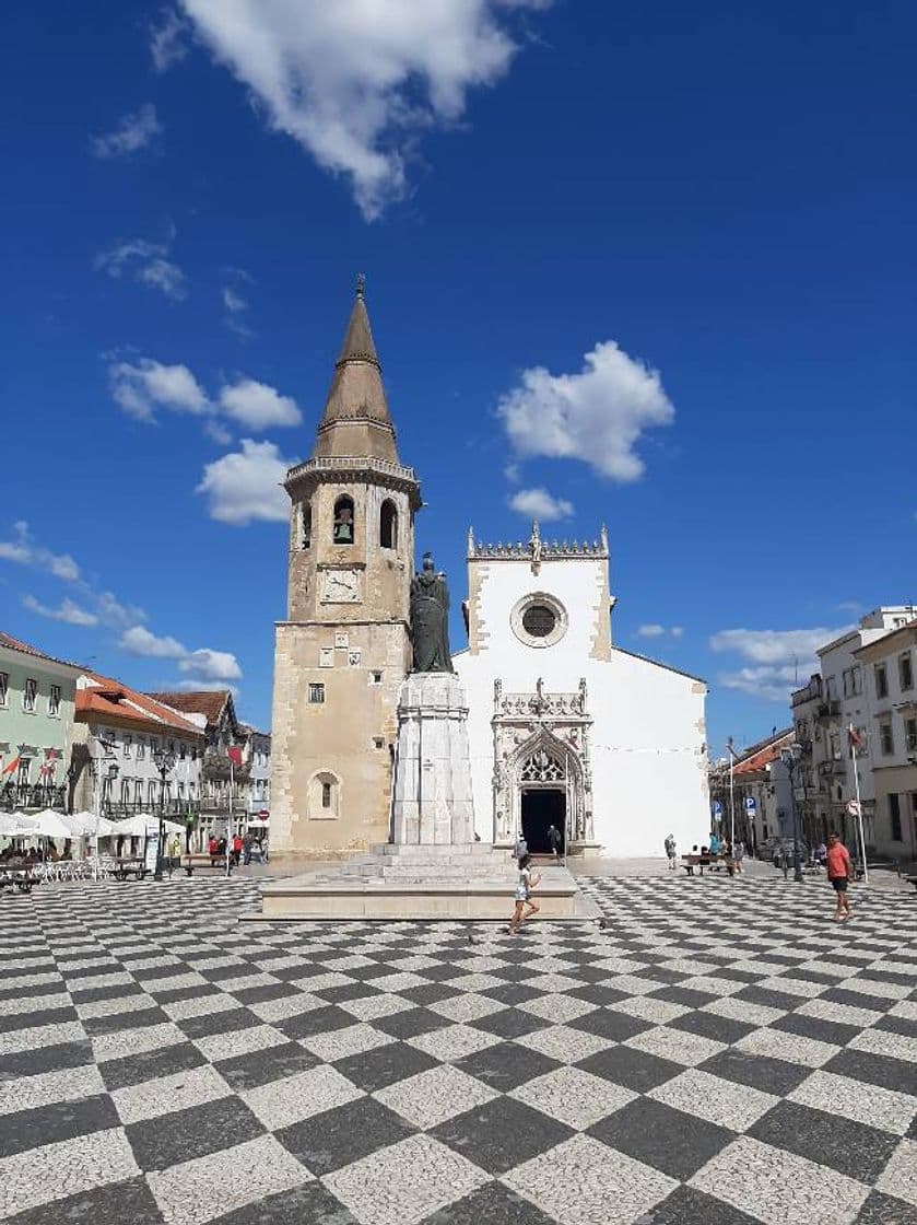 Place Igreja de São João Baptista