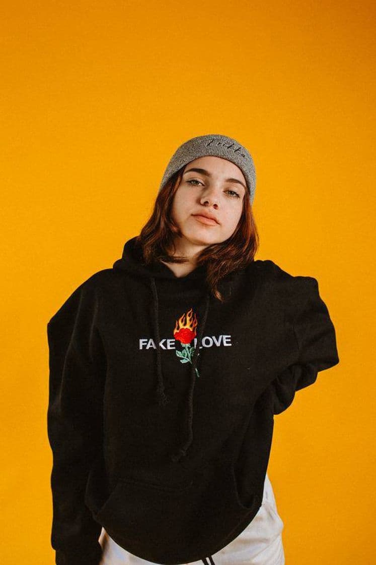 Moda Sudadera fake love | TRIKKO BRAND