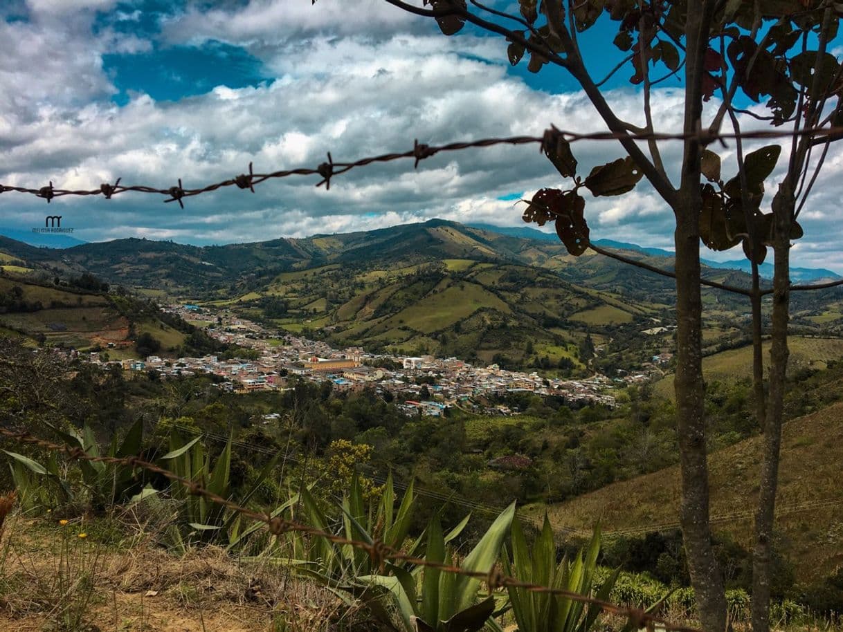 Lugar El Tambo