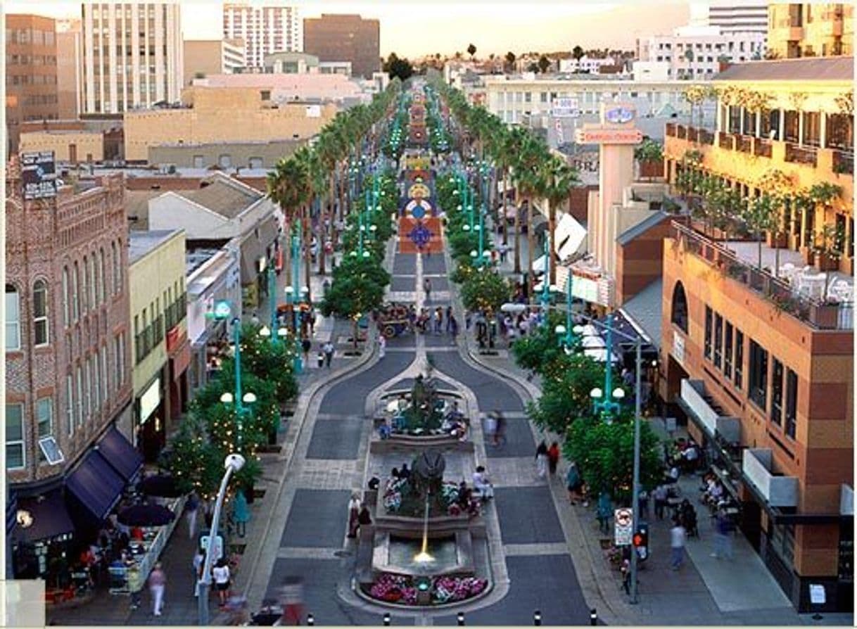 Place Third Street Promenade