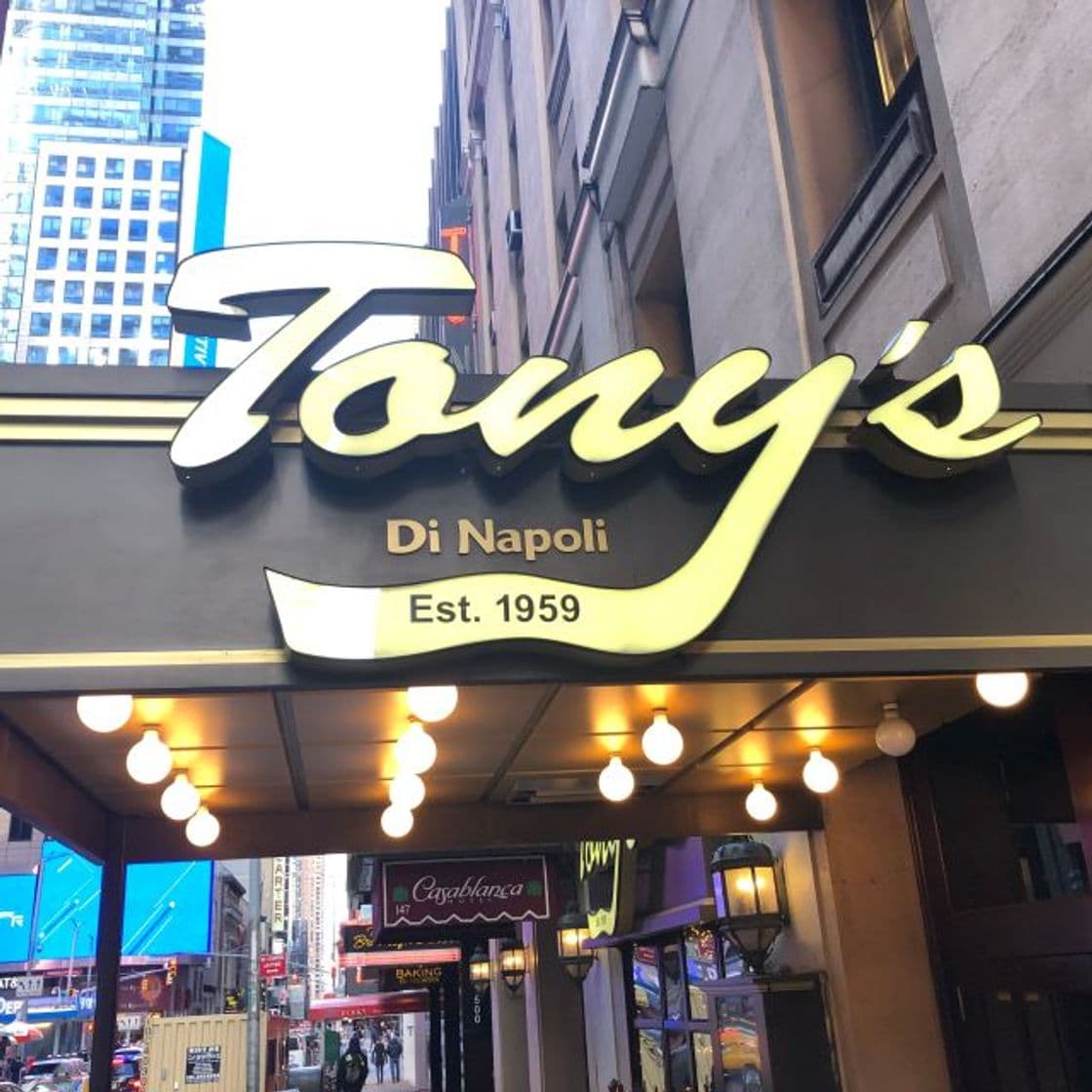 Place Tony's Di Napoli