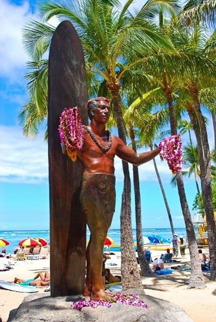 Place Duke Paoa Kahanamoku Statue