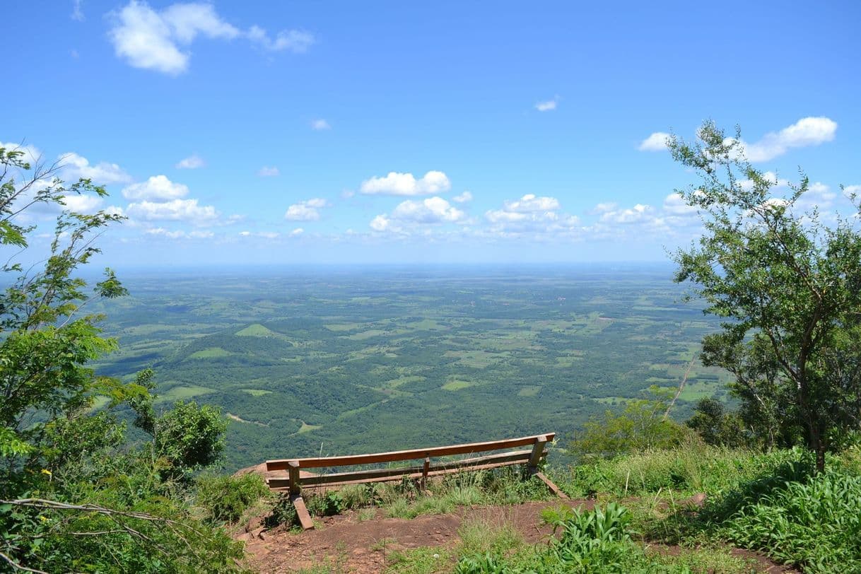 Lugar Cerro Tres Kandú