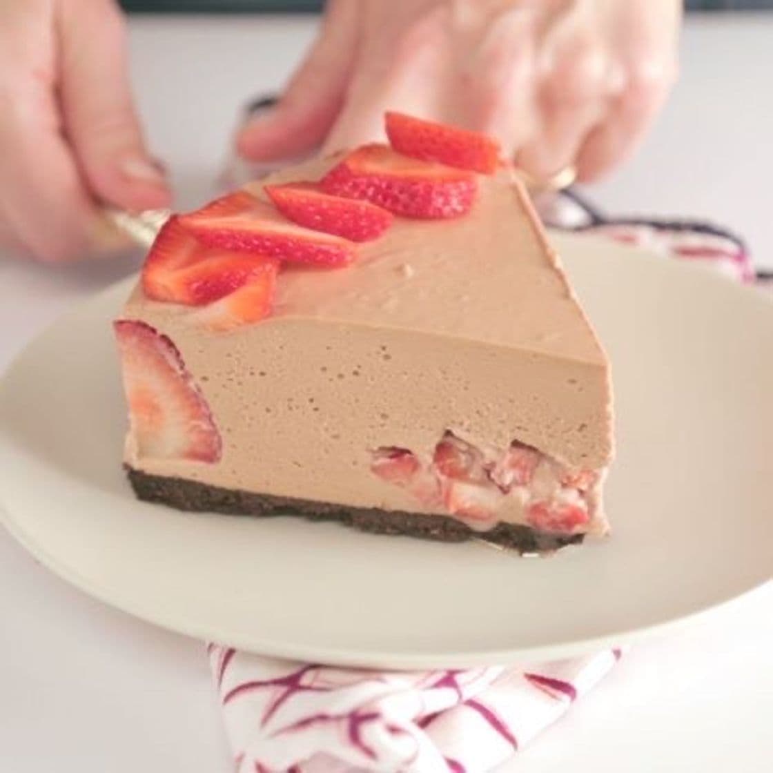 Moda Strawberry Nutella cheesecake 