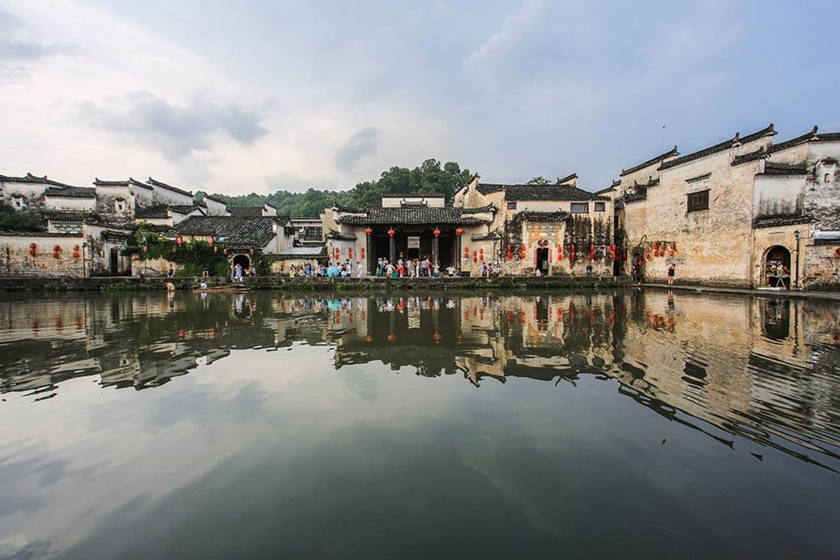 Moda Ancient Villages in Southern Anhui – Xidi and Hongcun