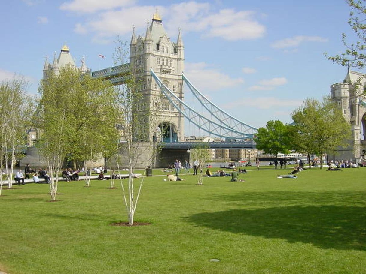 Place Potters Fields Park