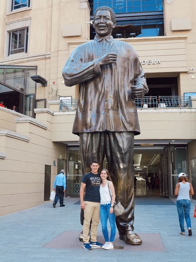 Lugar Nelson Mandela Square