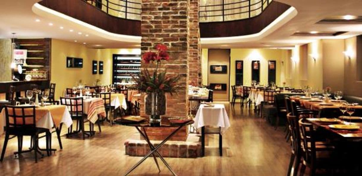 Moda Dom Parma Trattoria