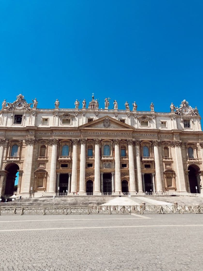 Place Piazza San Pietro