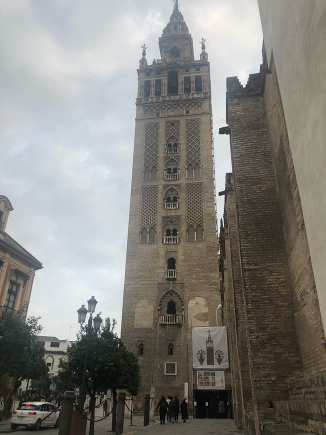 Lugar La Giralda 