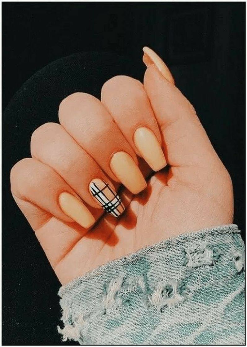 Moda nail inspo