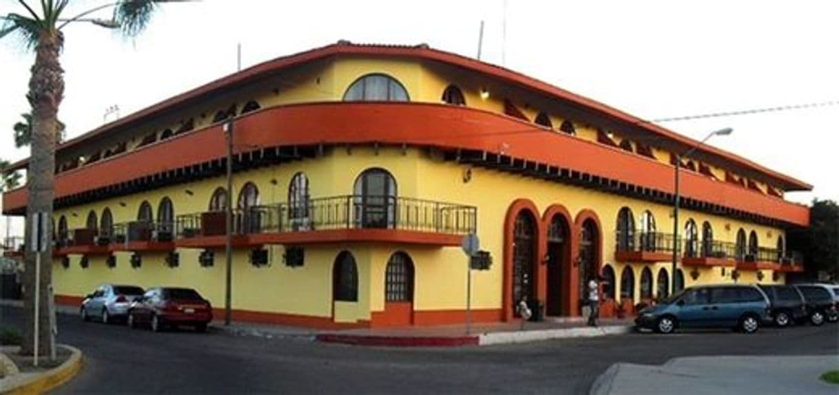 Lugar Hotel La Pinta